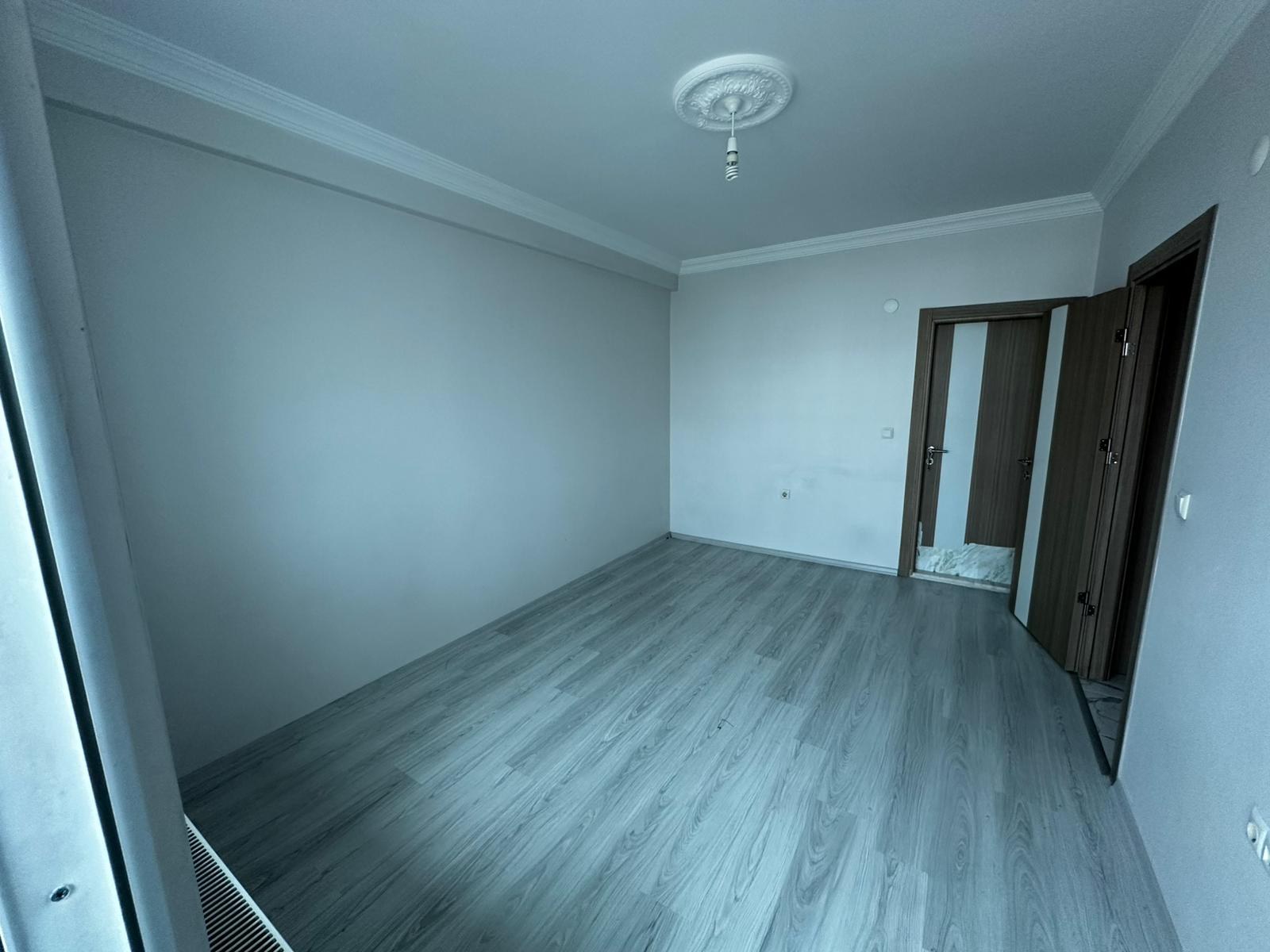 OSMANCIK CADDESİNDE FULL YAPILI KİRALIK DAİRE 17