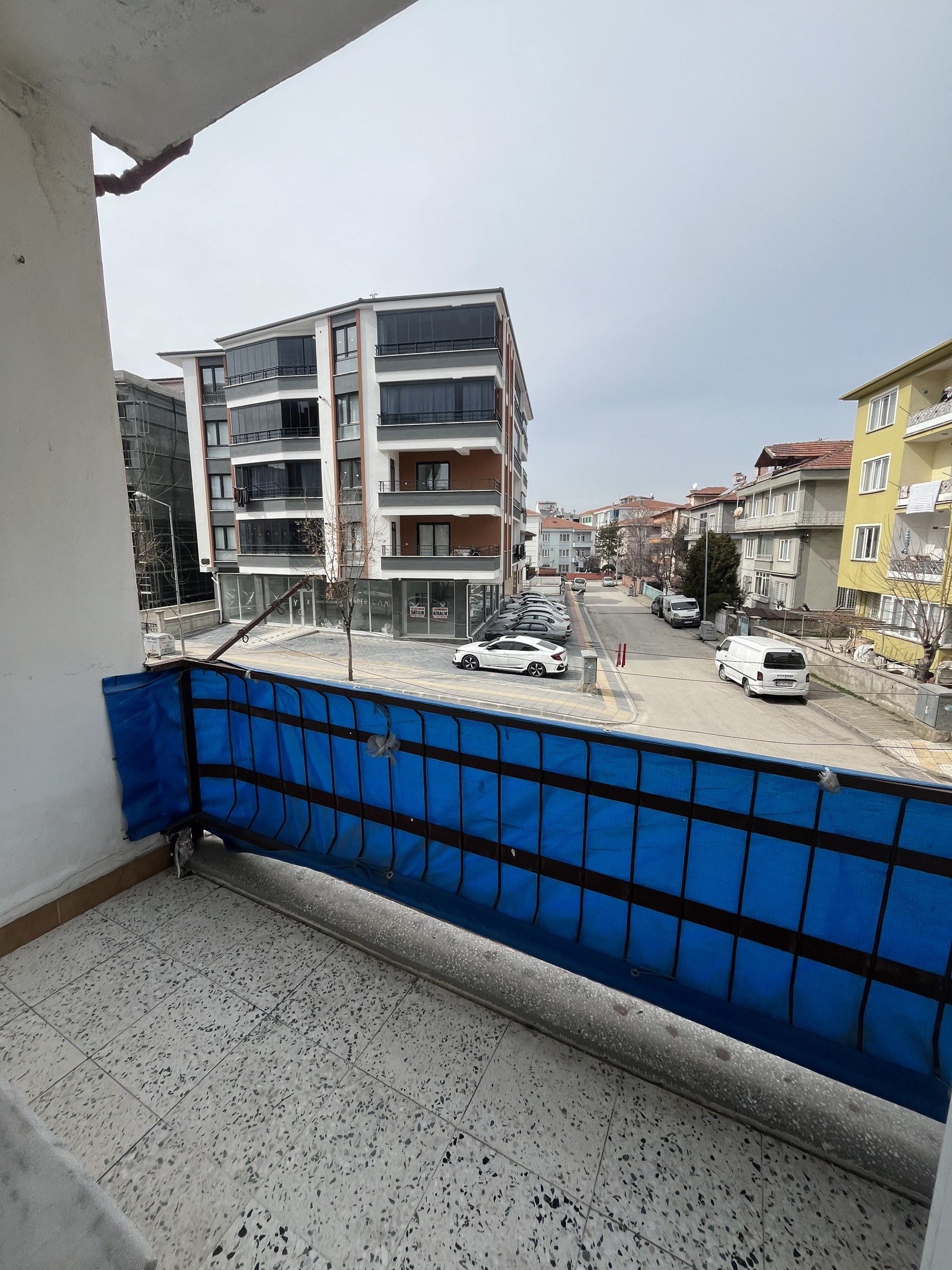 ADLİYE CİVARI KİRALIK DAİRE 8