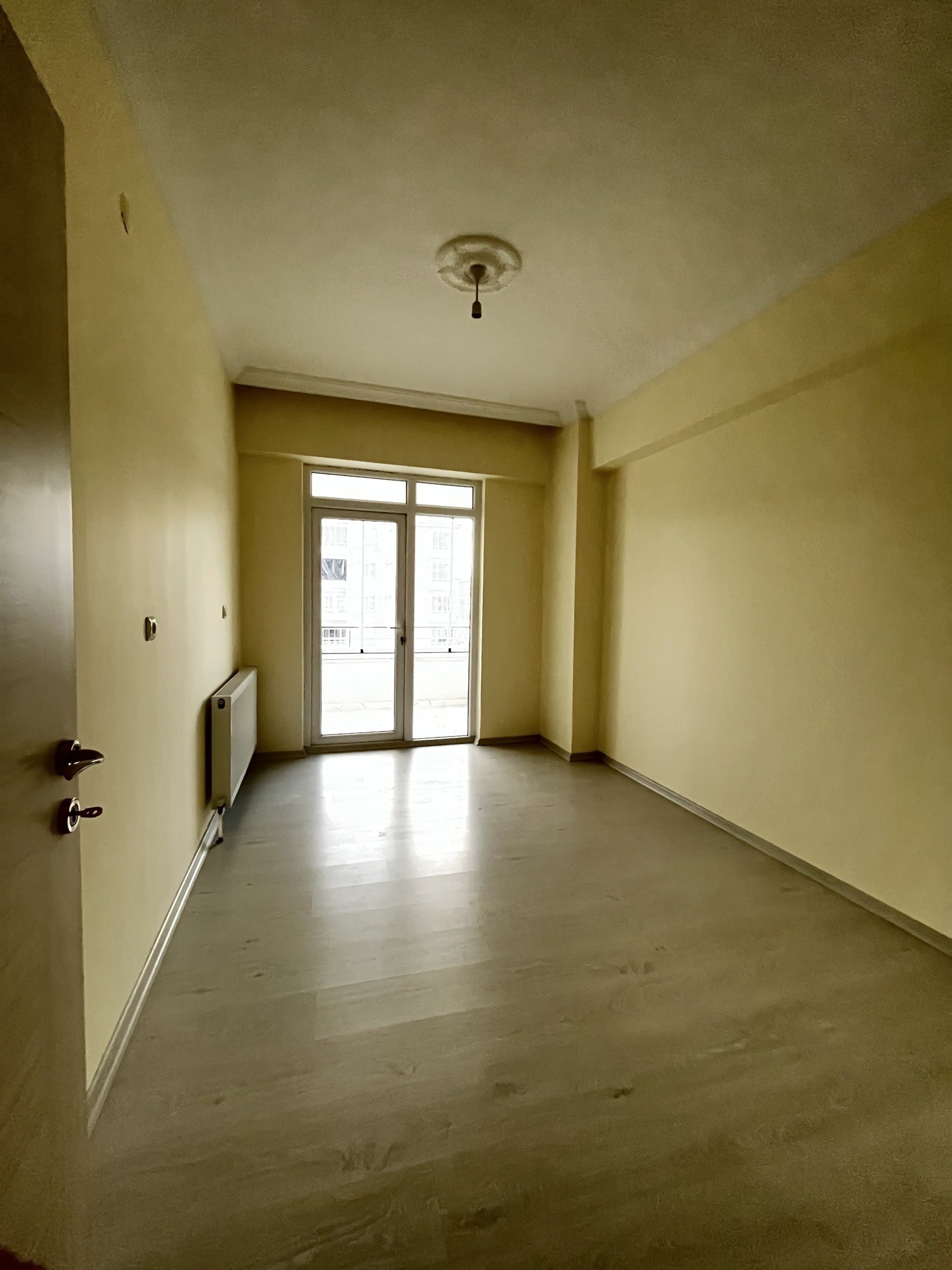 OSMANCIK CADDESİNDE KİRALIK DAİRE 10