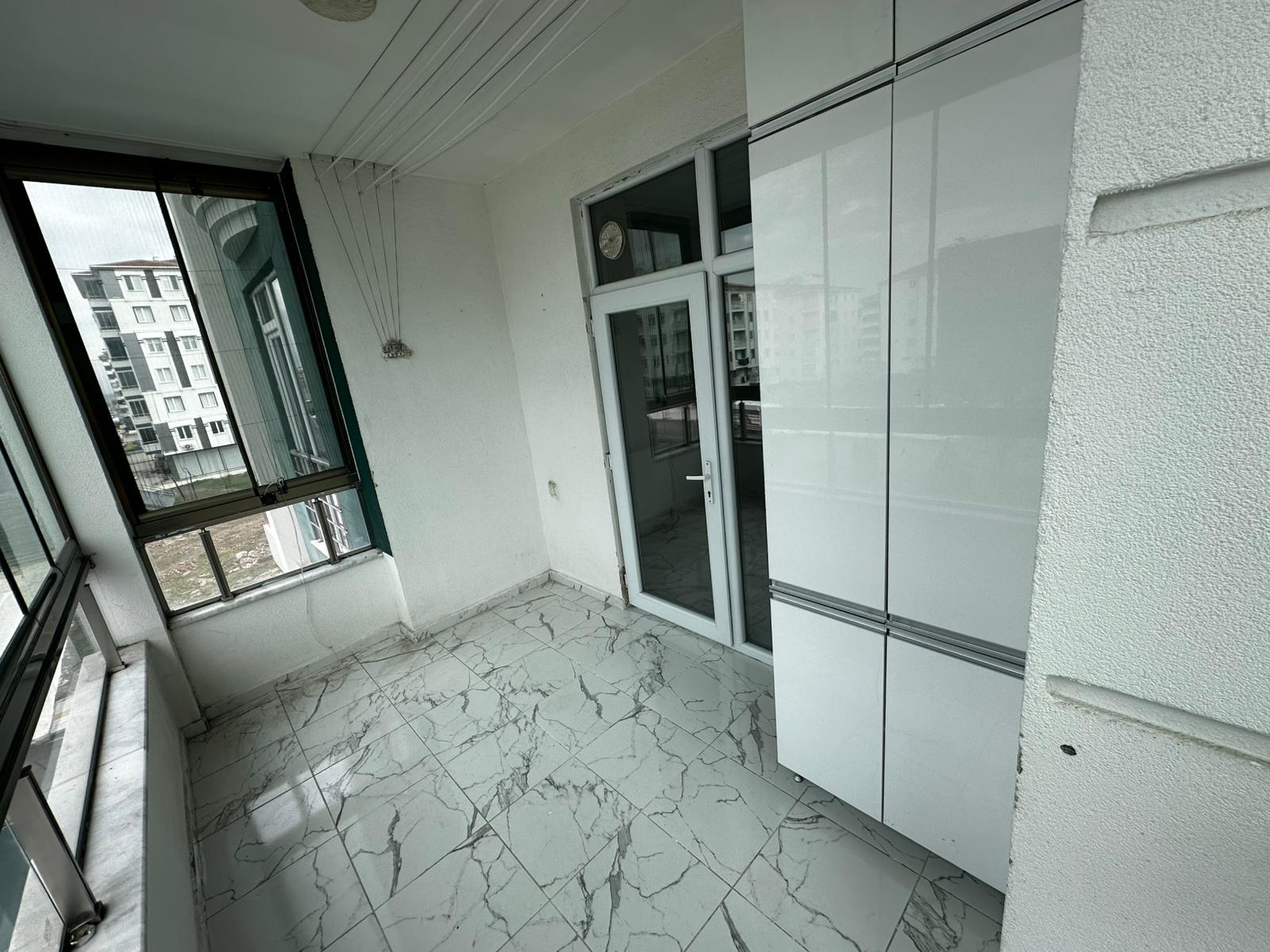 OSMANCIK CADDESİNDE FULL YAPILI KİRALIK DAİRE