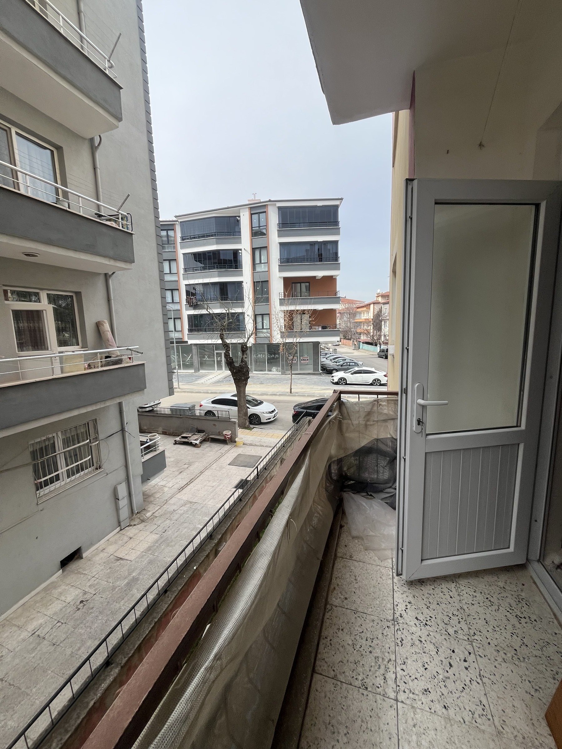 ADLİYE CİVARI KİRALIK DAİRE 10